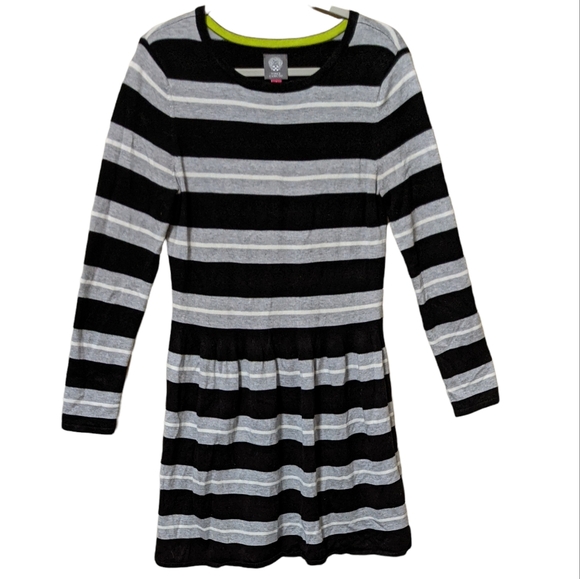 Vince Camuto Dresses & Skirts - Vince Camuto striped, stretchy comfort dress. Long sleeve baby doll dres…